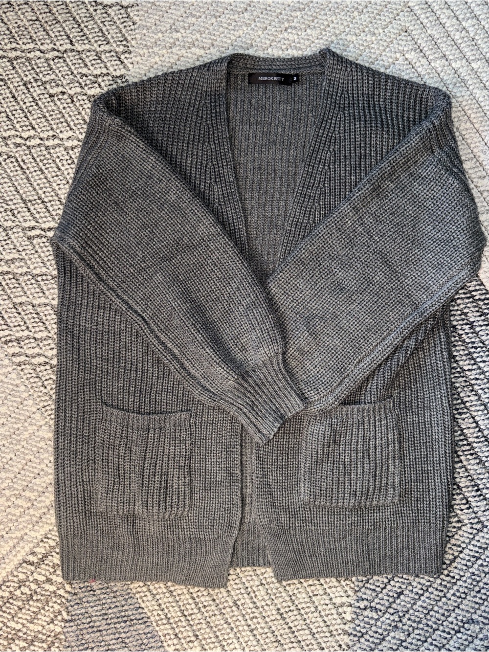Cozy Open-Front Gray Chunky Knit Cardigan - Picture 4 of 9